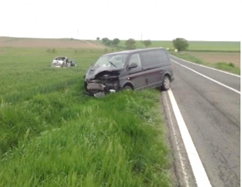 Accident GRAV în Constanța produs de un șofer de 20 ani care a pătruns pe contrasens. Un bărbat a murit și o tânără este în comă