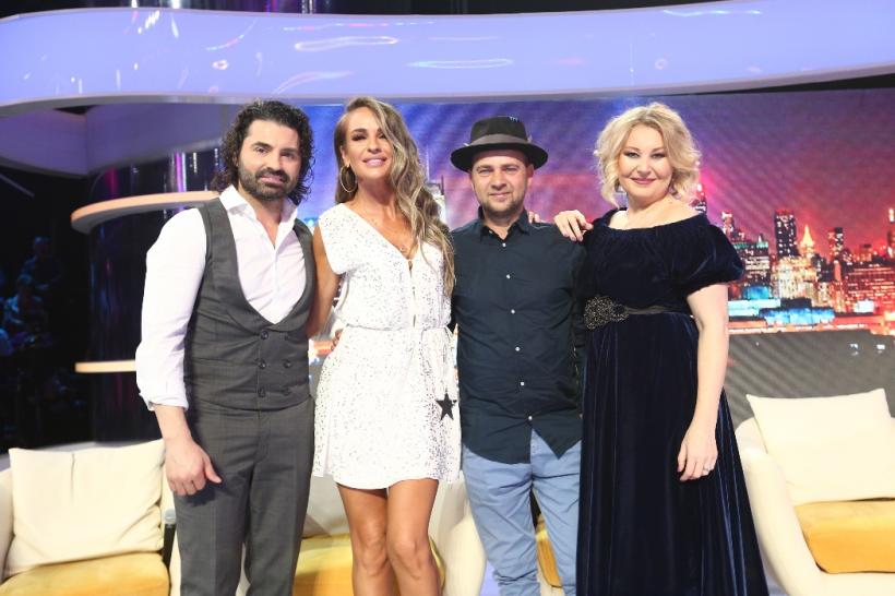 Pantera Roz, statuia Libertății, o vrăjitoare și un viking, o gorilă albă și un extraterestru  urcă pe Scena misterelor 18662608