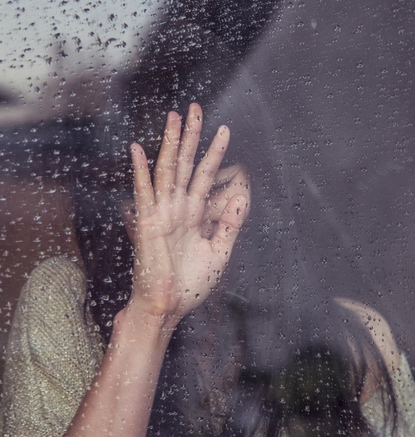 Explicațiile expertului în mindfulness: 3 activități pe care le putem face dacă plouă afară
