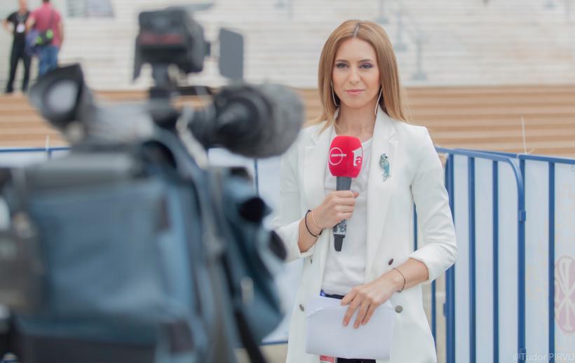 Ionela Lucan prezintã Observator 16 la Antena 1 18664441