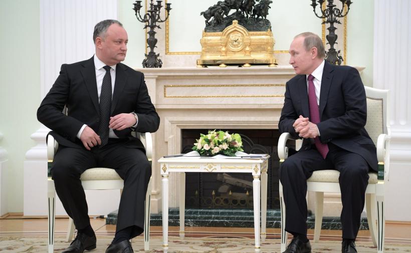 Republica Moldova - Vladimir Putin îşi anunţă sprijinul ferm pentru Igor Dodon
