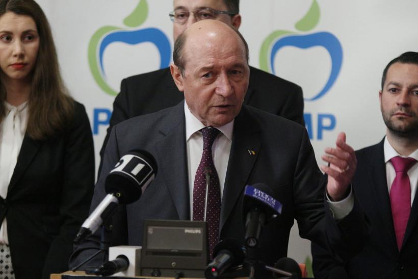 „Trădare” în familie: Băsescu nu mai vrea să fie Băsescu