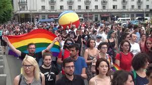 Trafic restricţionat în Capitală, în weekend, cu ocazia 'Bucharest Pride' şi a 'Marşului Normalităţii'