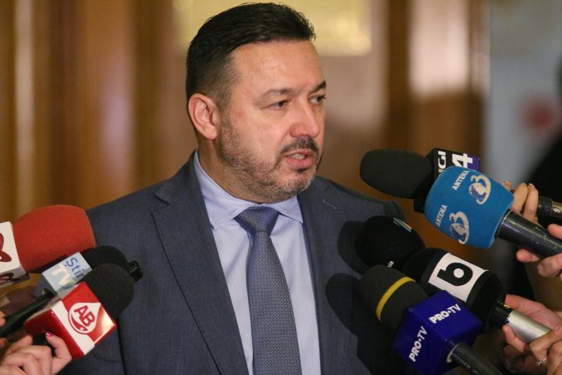 Cătălin Rădulescu își acuză colegii de partid: „V-ați împărţit din nou pe găști”