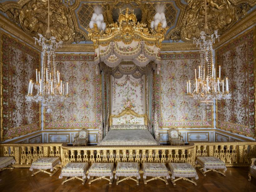 Castelul de la Versaille aduce onoruri Reginelor sale: Marie-Antoinette, Marie Leszczynska, Madame de Maintenon