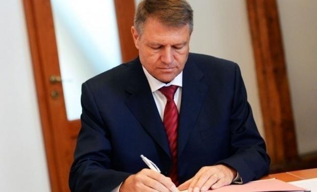 Preşedintele Iohannis a semnat decretul privind modificarea şi completarea Legii educaţiei naţionale