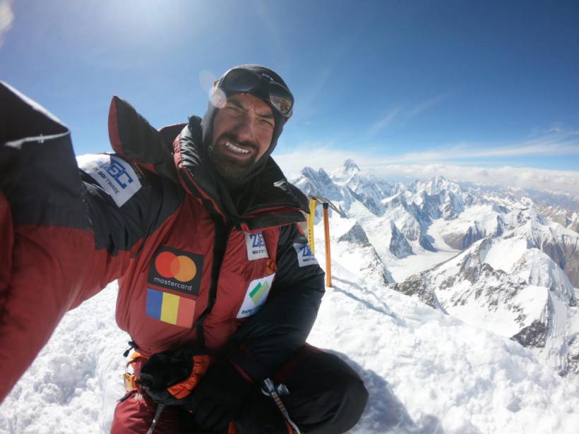 Alex Găvan a atins vârful Gasherbrum 2 (8035m), fără oxigen suplimentar