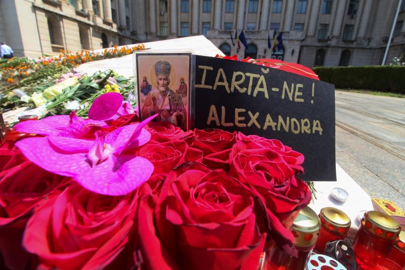 Familia Alexandrei Măceșanu a anulat înmormântarea fetei. Cumpănașu: „Avem de-a face cu o rețea în care omul ăsta era implicat și folosit”