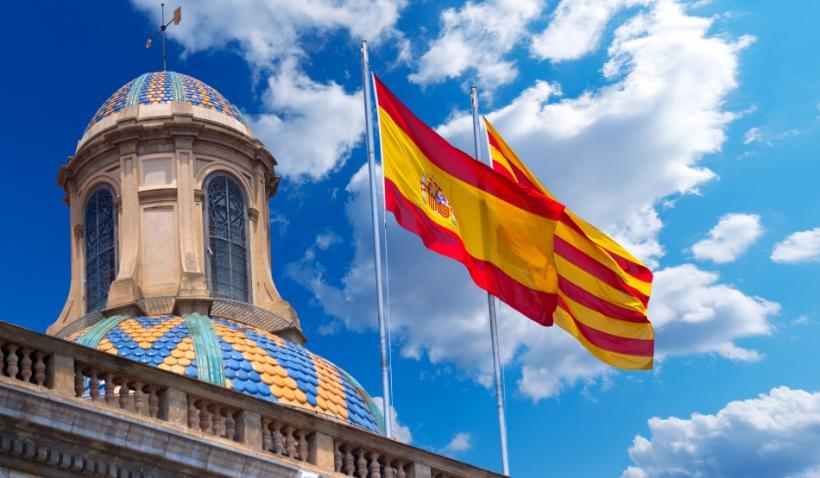 Spania: Opt responsabili din poliţie, inculpaţi pentru violenţele de la referendumul din 2017, din Catalonia