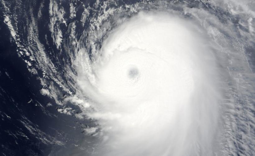 Uraganul Humberto a crescut în intensitate și se îndreaptă spre Insulele Bermude