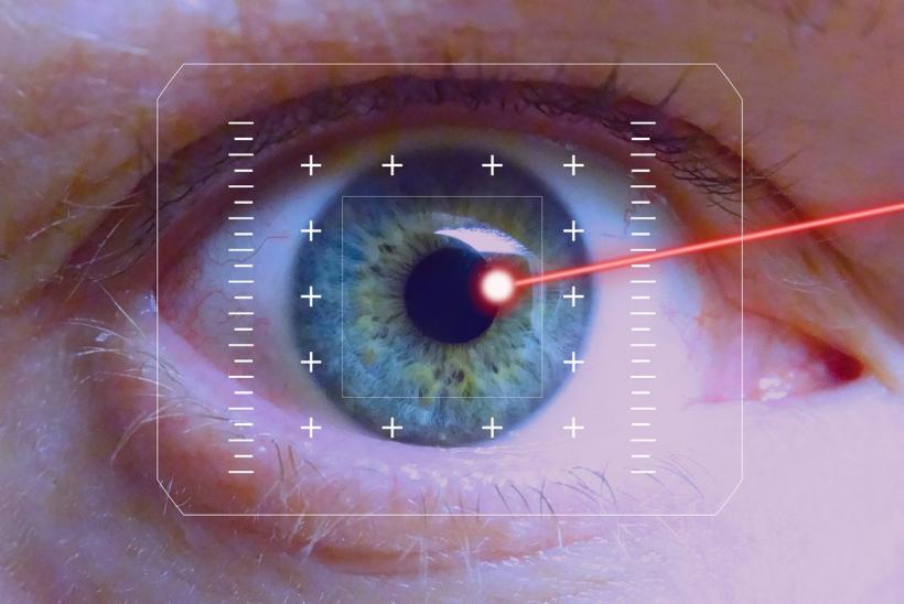 Operaţia în cataractă schimbă cristalinul tulbure cu unul artificial