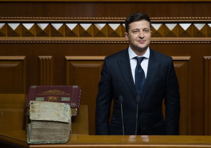 Un parlamentar ucrainean îi cere lui Zelenski să prezinte stenograma completă a discuţiei cu Trump