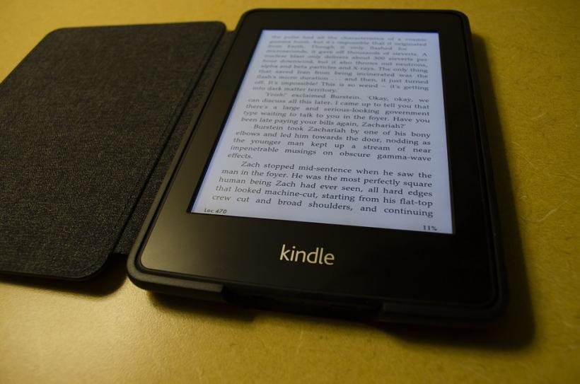 Amazon a prezentat prima versiune pentru copii a cititorului de cărţi electronice Kindle