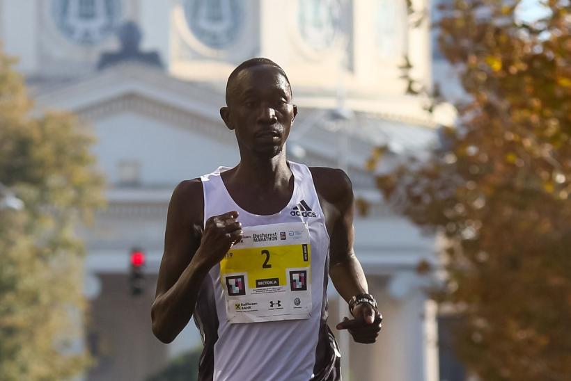 Galerie FOTO Maratonul de la București a fost câștigat de kenyanul Hosea Kipkemboi, cu record de cursă