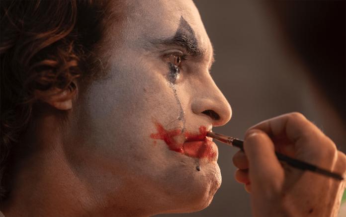Razii ale poliţiei în cinematografele din Atena pentru a împiedica minorii să vadă filmul 'Joker'