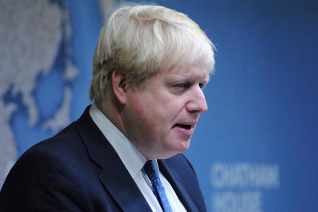 Boris Johnson cere aducerea în fața justiției a celor vinovați de moartea celor 39 de persoane descoperite într-un tir