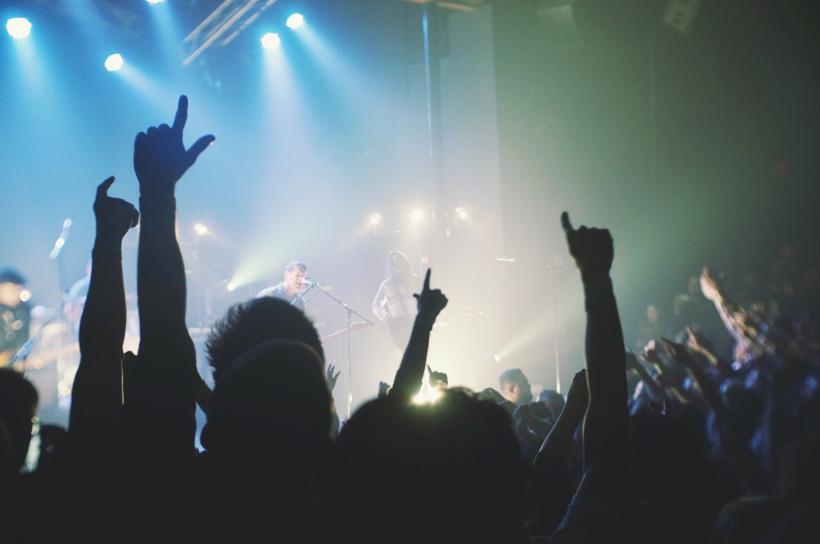 Trupa Green Day a susţinut un concert exploziv la Sevilia