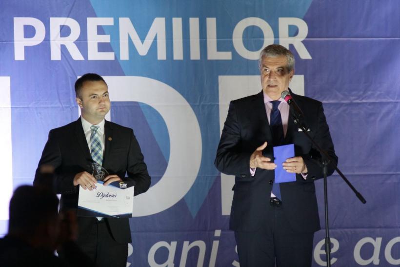 Lista „trădătorilor” și „traseiștilor” care i-au instalat lui Iohannis Guvernul lui 18684342