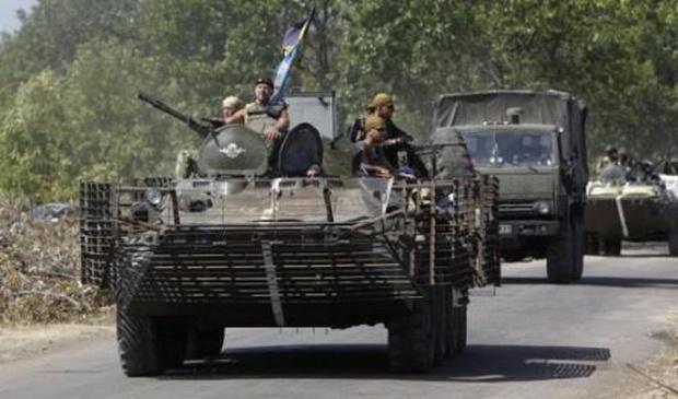 A început retragerea trupelor de pe linia de contact din estul Ucrainei
