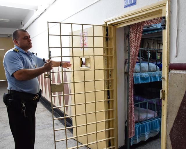 Mai multe de jumătate dintre deținuții de la Penitenciarul Giurgiu vor să voteze 