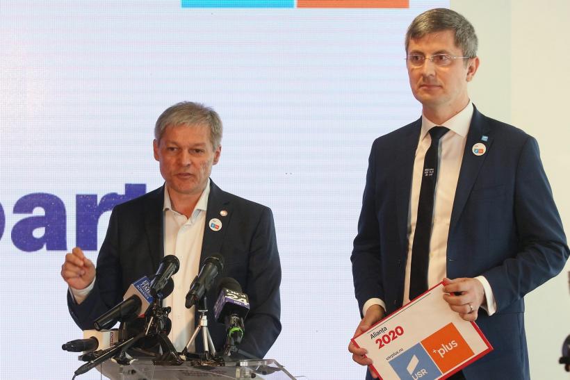Cioloș și Barna: USR PLUS îl va susține pe Iohannis în turul al doilea al alegerilor