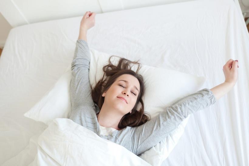 Cum să-ți menajezi coloana în somn