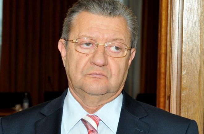 Doliu în politica românească. Bogdan Niculescu Duvăz a murit
