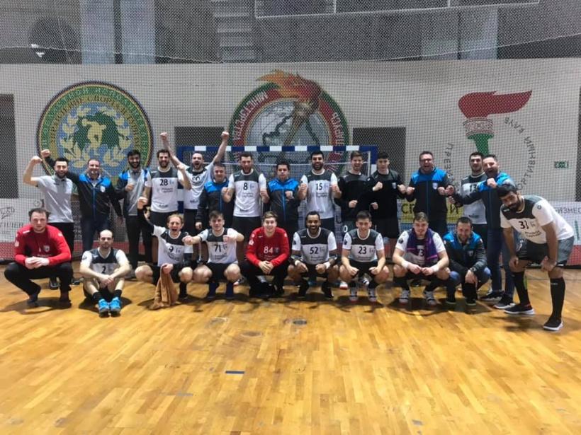 CSM Bucureşti s-a calificat în optimile Cupei Challenge la handbal masculin
