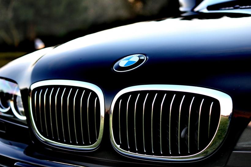 BMW începe în primăvară construcţia fabricii de un miliard de euro din Ungaria