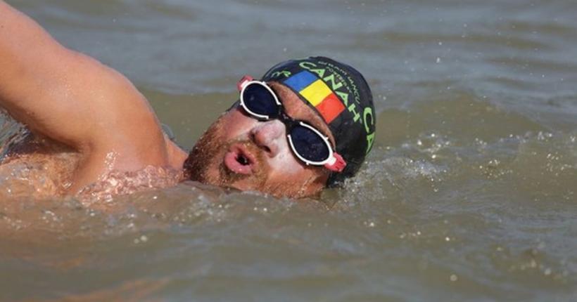  Înot: Robert Glinţă, medaliat cu bronz la Europenele în bazin scurt de la Glasgow