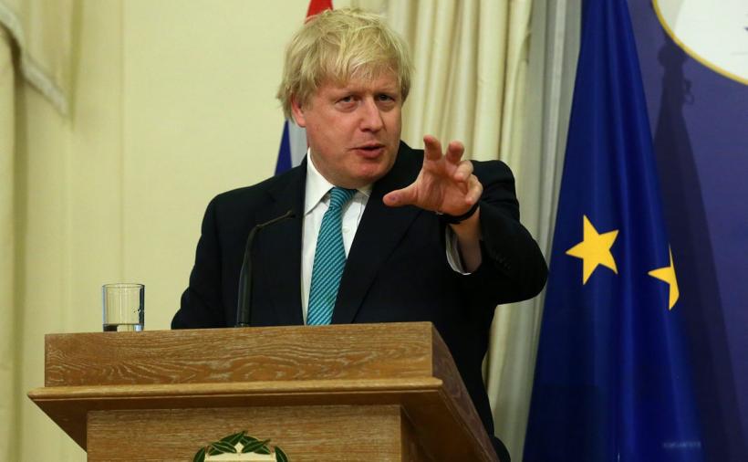 Boris Johnson declară război imigranților