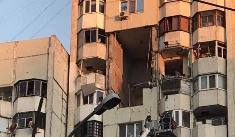 O butelie de gaz a explodat într-un apartament din Oravița. O femeie a suferit arsuri grave