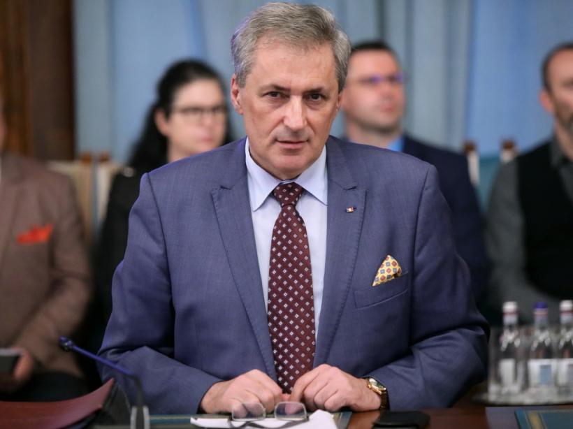 Ministrul de Interne infirmă o eventuală implicare în accidentul lui Daniel Chițoiu