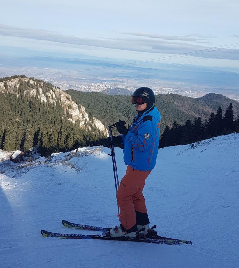 Poiana Braşov: monitor de schi la 83 de ani