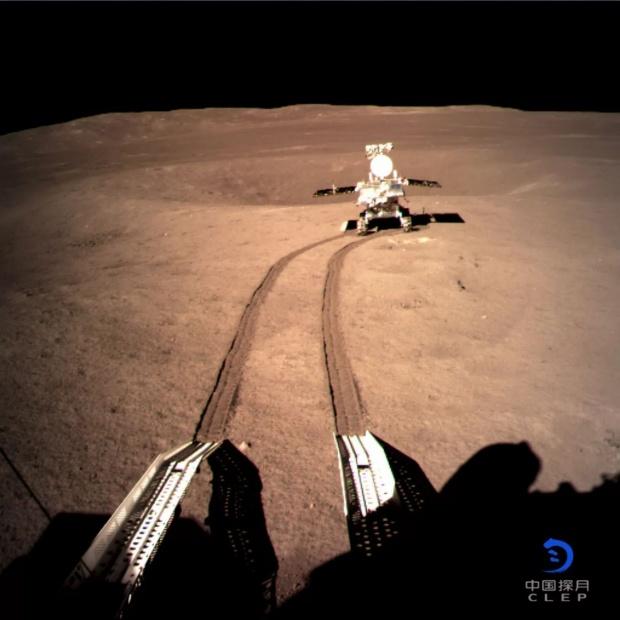 Sonda chineză Chang'e 4 și-a reluat activitatea pe partea nevăzută a Lunii
