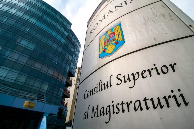 CSM a atacat la Curtea Constituțională tăierea pensiilor speciale