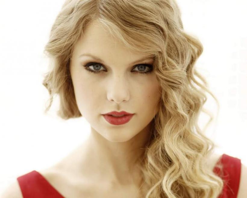 Taylor Swift, artistul cu cele mai multe albume vândute la nivel mondial