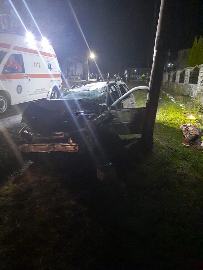 Accident TERIBIL în Suceava. Două persoane au murit 