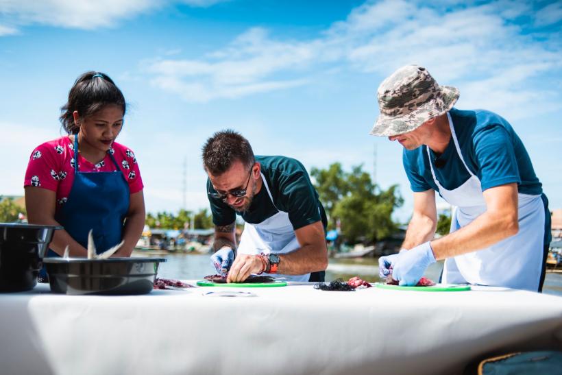 Alex Abagiu și Radu au câștigat amuleta la Asia Express 18700367