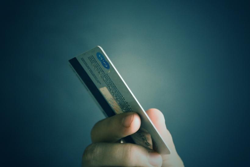 Banca Transilvania extinde perioada de grație la cardurile de credit ale clienților