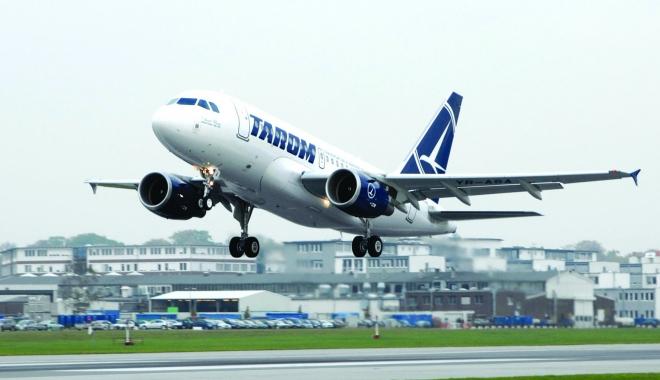 Măsuri de criză: Tarom îşi închiriază flota pentru transporturi aeriene de marfă şi de persoane