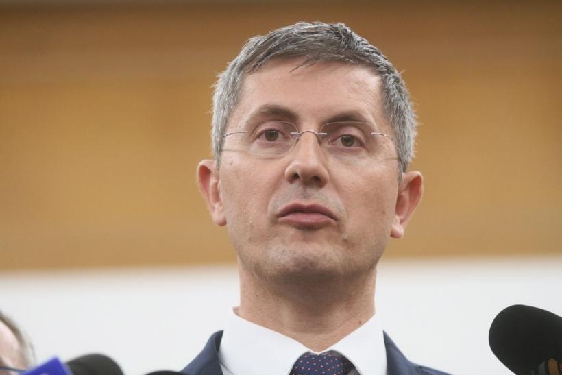 Dan Barna, după demisia lui Victor Costache: Premierul s-a ferit să spună de ce a fost schimbat ministrul Sănătății