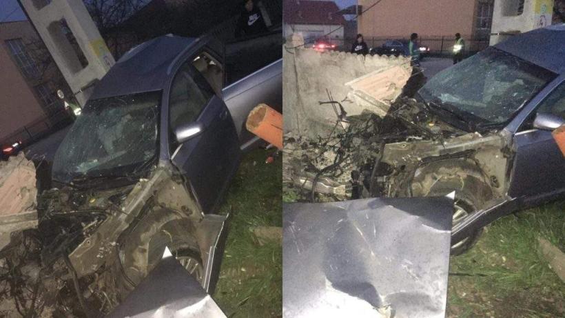 Tragedie în județul Vâlcea. Trei tineri au murit într-un accident în noaptea de vineri spre sâmbătă