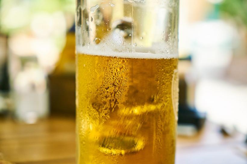 Pandemia afectează berea și băuturile răcoritoare