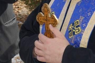 Un bărbat a intrat într-o biserică din Constanța și l-a amenințat pe preot cu un așa-zis pistol