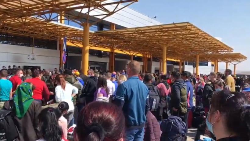 Trei avioane cu muncitori pentru Germania decolează joi de pe Aeroportul din Sibiu