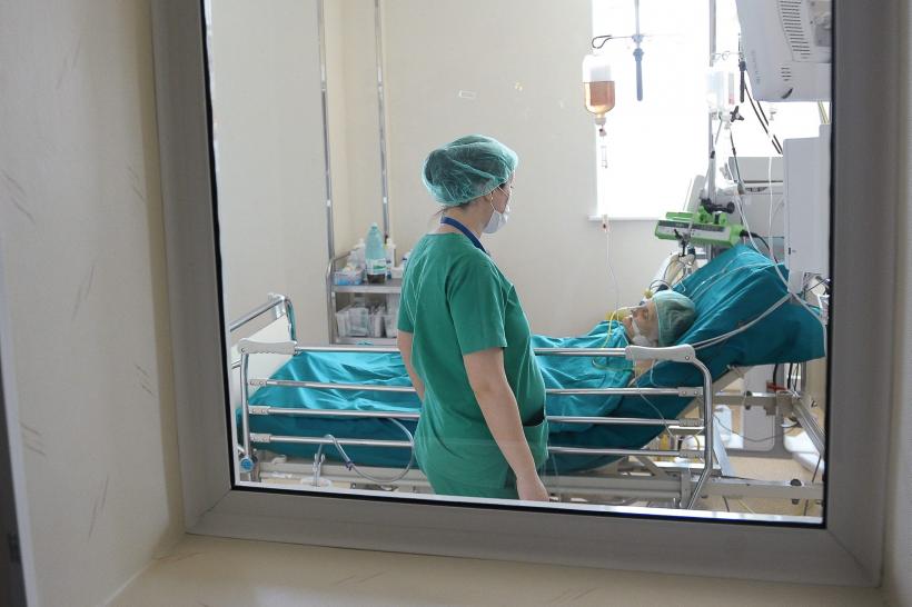 Un pacient de 89 de ani, vindecat de coronavirus, la Spitalul din Arad