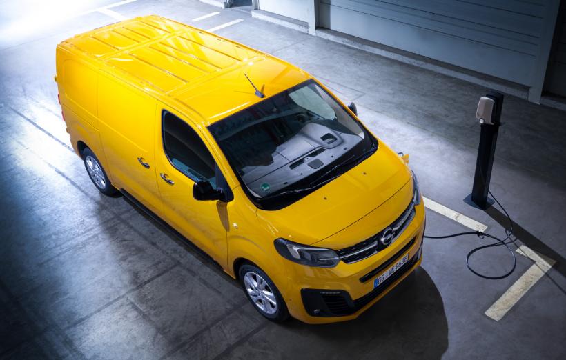 Utilitară electrică Opel