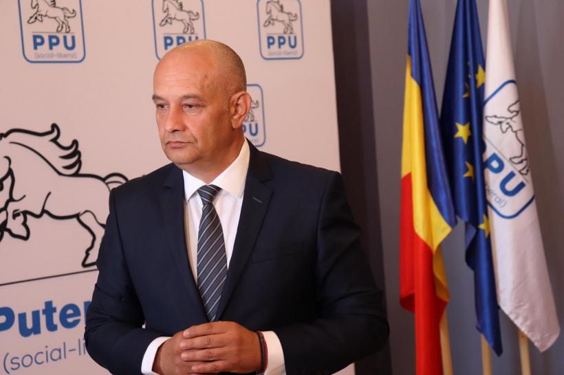 Alexandru Băișanu a revenit în familia umanistă. Deputatul a preluat conducerea filialei Suceava