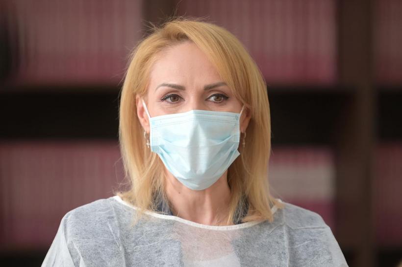 Gabriela Firea: În scurt timp, va începe testarea extinsă a persoanelor fără simptome din București